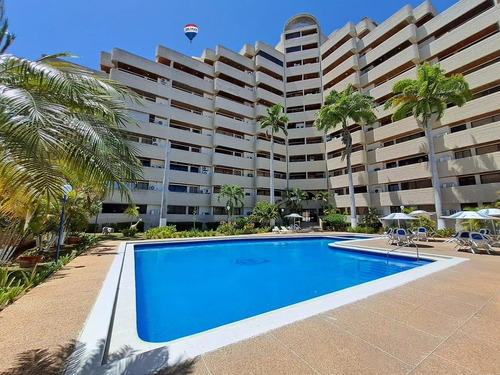 Re/max 2mil Vende Apartamento En Res. Brickell Place, Urb. Costa Azul, Isla De Margarita, Edo. Nueva Esparta