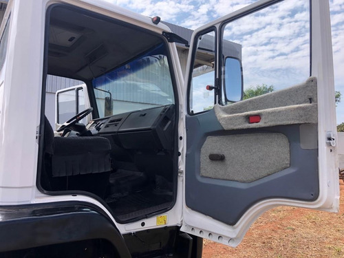 Caminhão Mercedes-bens Modelo 1214 - Ano 1995 - Branco