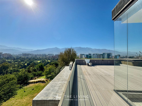 Moderna Casa En Venta De 5 Dorm. En Las Condes - Pte. Riesco