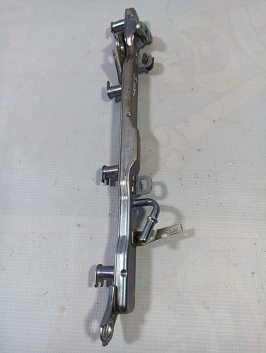 Riel De Inyectores 2 Toyota Sequoia 5.7 08-18 Original (Usado)