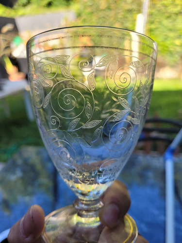 Juego De 9 Copas De Cristal Con Jarra Blanco (Usado)