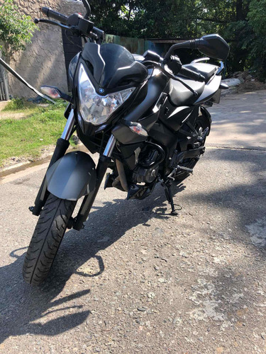 Bajaj Rouser Ns 200