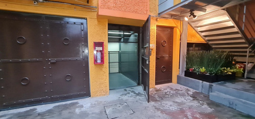 Imagen 4 de 14 de Bodega 330 M2, Piso 1 Con 2 Of Lujo, Vigilancia, Montacargas