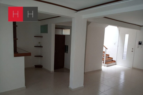 Imagen 5 de 13 de Casa En Venta En Zona Uvm