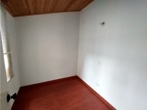 Casa En Venta En Suba Compartir