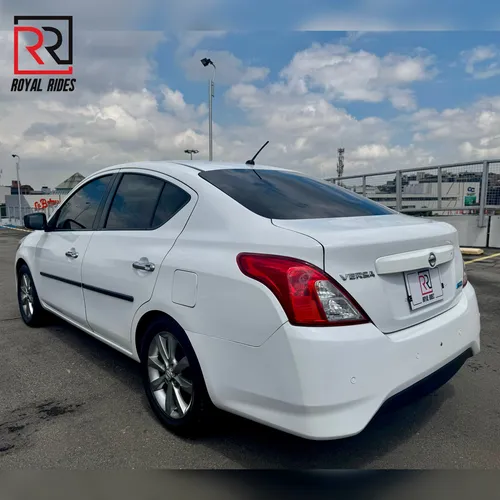 Nissan Versa 1.6 Advance