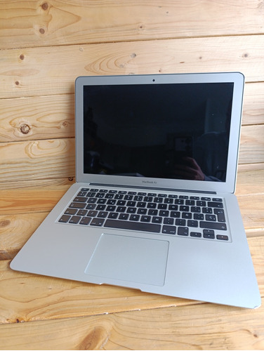 Macbook Air 13.3  (2015)