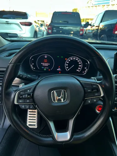 Honda Accord 2.0 Touring At