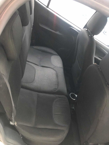 Imagem 10 de 10 de Fiat Uno 2016 1.4 Sporting Flex Dualogic 5p