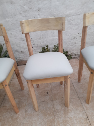 Silla Tipo Thonet Tapizada Sin Pintura