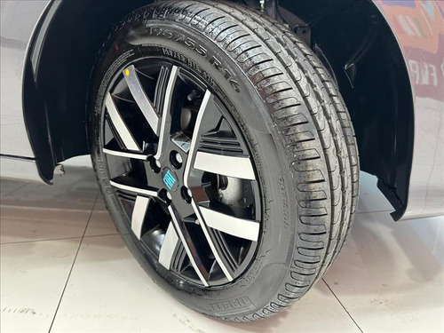 Fiat Cronos Cronos 1.3 Precision Cvt (aut)