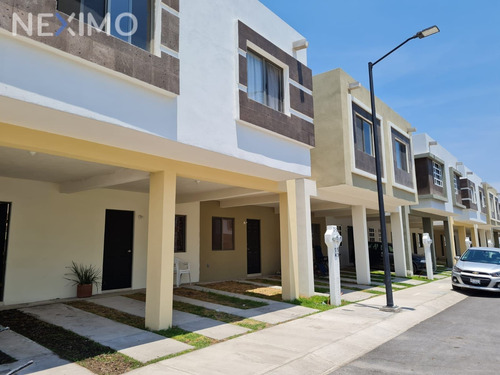 Imagen 1 de 15 de Casa En Venta Zona Cuidad Del Sol, Queretaro