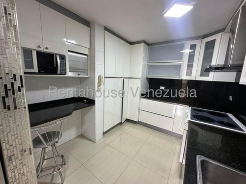 Hermoso Y Amplio Apartamento En Alquiler En Cafetal