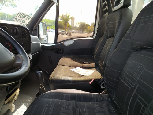 Imagem 4 de 9 de Iveco 70c16 Máximo
