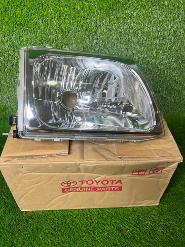 Faro Delantero Derecho Original Toyota Hilux 00/05