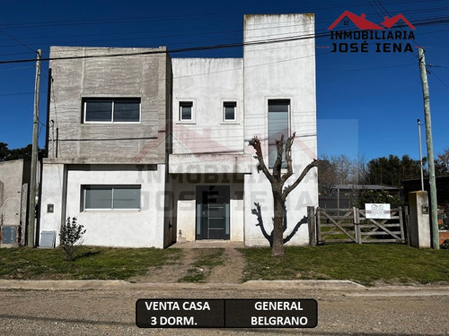 Casa 3 Dormitorios En Venta - Calle 103 E/ 54 Y 56 - General Belgrano. Oportunidad!.