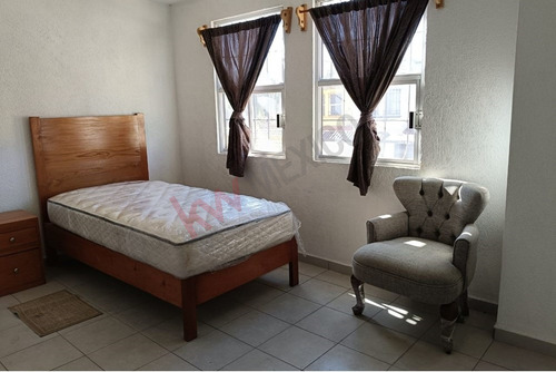 Casa En Venta En Hacienda Del Valle Ii, San Mateo Otzacatipan, Toluca