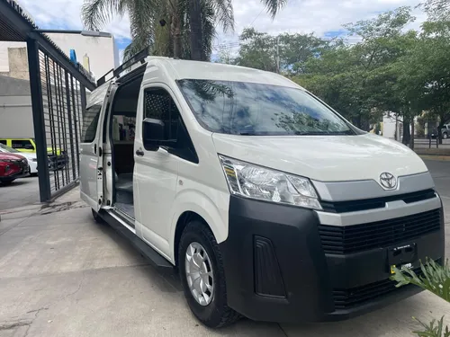 Toyota Hiace 2.7 Ventanas Superlarga Mt