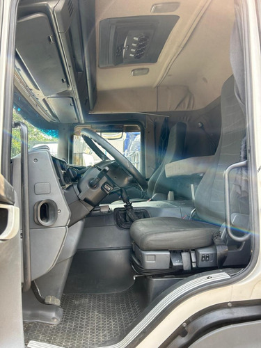 Scania P340 4x2 2010 - Tvg Caminhões