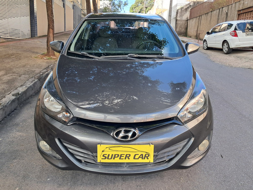 Hyundai HB20S 1.6 Comfort Plus Flex 4p