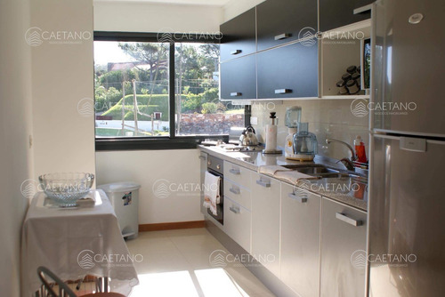 3 Suite Y Dependencia Con Parrillero Propio