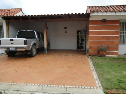 Townhouse En Venta Tucacas