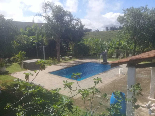 Chácara Ibiúna 1.000 Mts Casa, Piscina, Boa Localização !