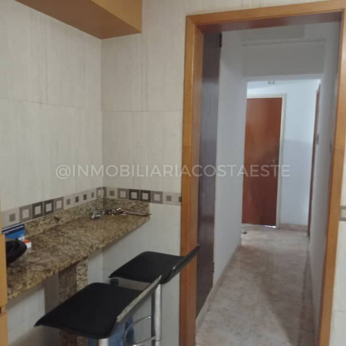 Apartamento En Venta Ubicado En Macuto Ref 2313