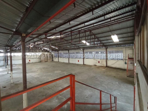 Galpon Nave Industrial Gran Tamaño 2000 Metros Doble Entrada Carga Y Descarga Pesada Area Planta Procesadora Deposito Y Oficinas Negociable Estef 24-23461