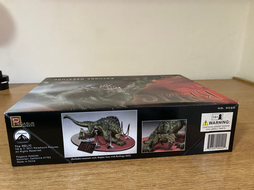 Modelo Kit The Relic Kothoga Creature. Pegasus Hobbies. (Usado)