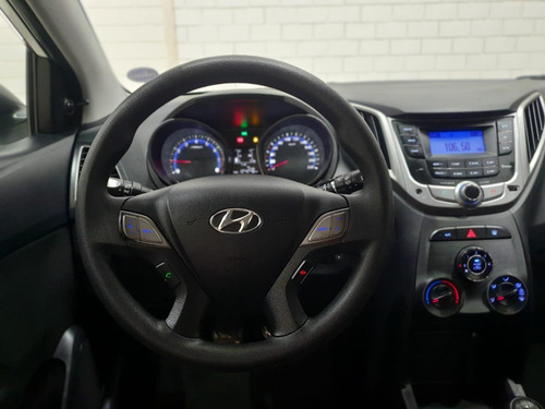 Imagem 9 de 13 de Hyundai Hb20 Comf. 1.0 Flex