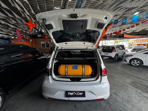 Volkswagen Fox 1.6 MSI TOTAL FLEX CONNECT 4P MANUAL