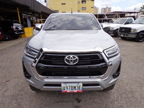 Imagen 2 de 10 de Toyota Hilux Diesel 2021 4x4 Automático