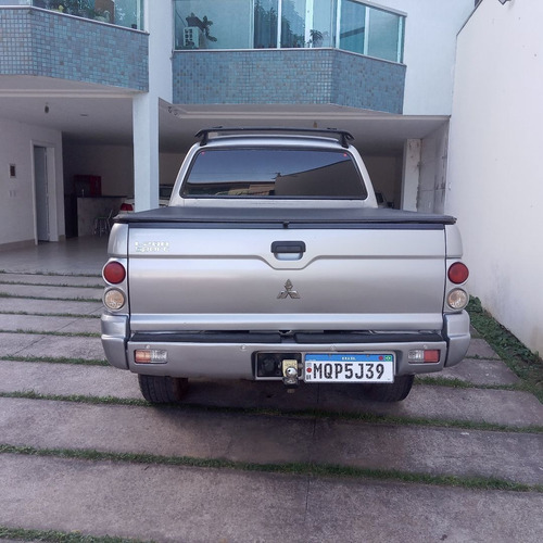 Mitsubishi L200 Sport 2.5 Automática