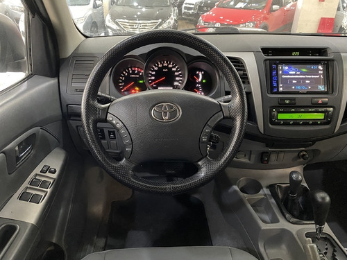 Imagem 9 de 15 de Toyota Hilux 3.0 Srv 4x4 Cd 16v Tdi 4p Automática Completa
