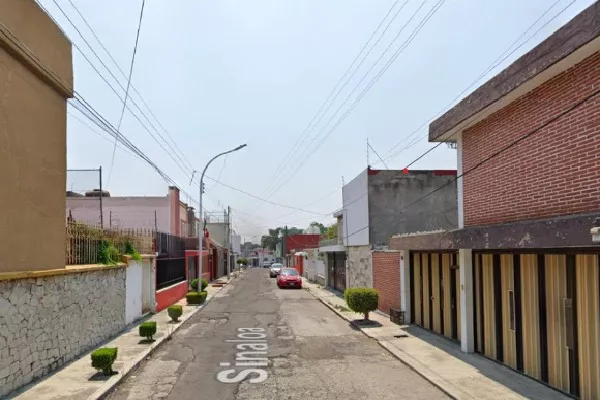 Casa En Venta En El Carmen, Puebla. (colegio Benavente). Aa28