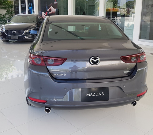 Mazda 3 Touring Automático Machine Gray 2.0 2021