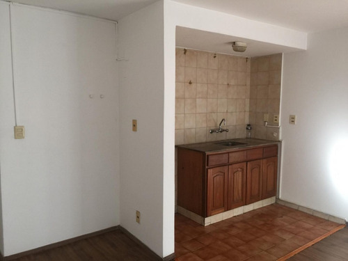Apartamento En Alquiler De 2 Dormitorios En Centro