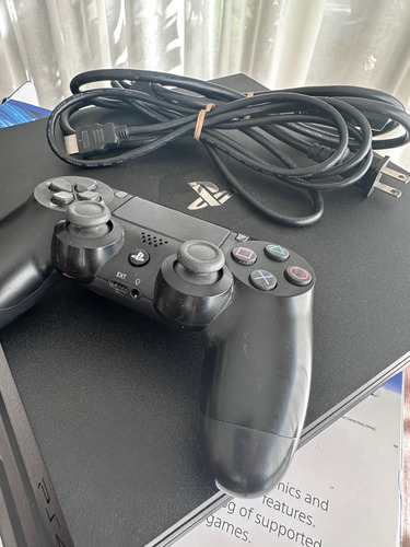 Ps4 Play Staton 4 Pro 1tb. Service A Nueva!!! Juegos Negro (Usado)