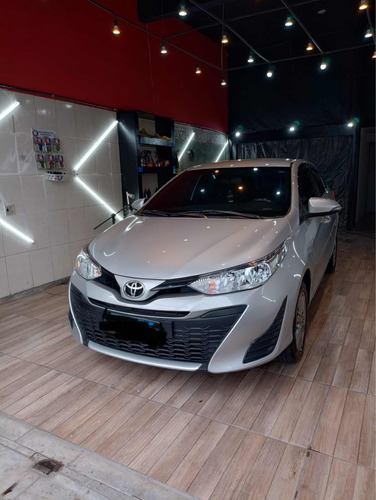 Toyota Yaris 1.5 Xl Plus Connect 16v Cvt 5p Elétrica