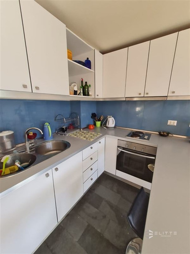 Imagen 9 de 29 de Departamento En Venta De 1 Dorm. En Valparaíso