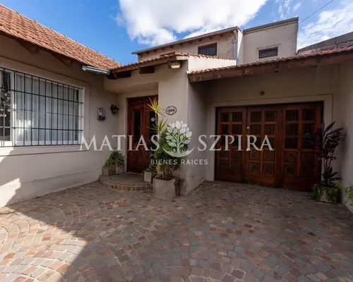 Casa En Venta Castelar
