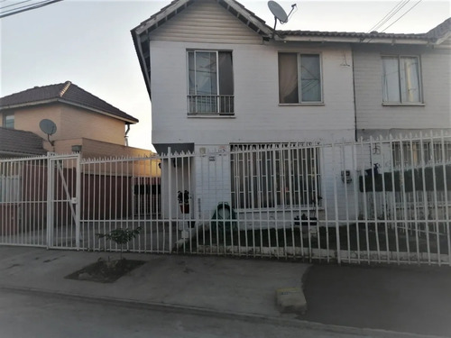 Imagen 2 de 23 de Casa Familiar De 2 Pisos, En Condominio Los Abetos