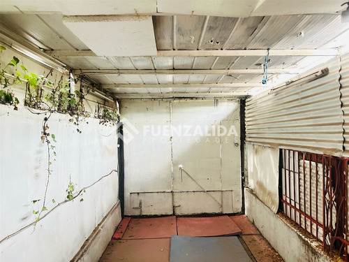 Casa En Venta De 3 Dorm Y 1 Baño. En Lo Espejo
