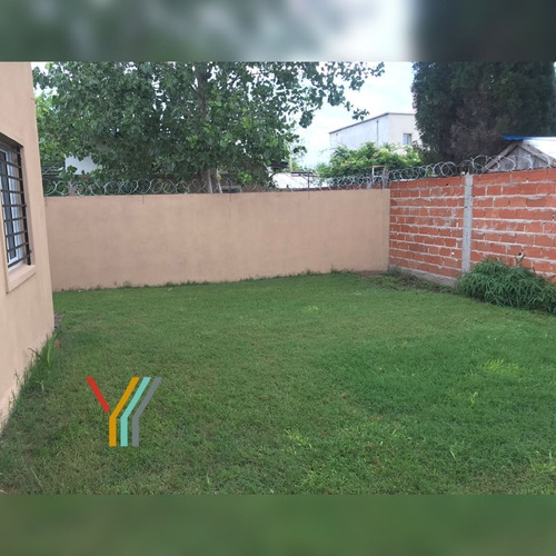 Imagen 4 de 14 de Casa De 3 Dormitorios En Villa Elisa