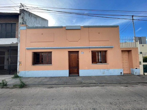 Casa En Venta - Retasada - Centro - Lujan 