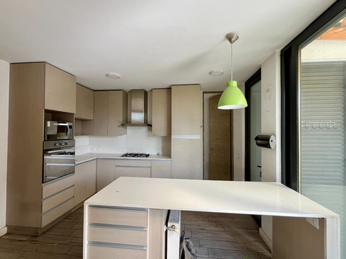 Casa Con Espacios Increíbles