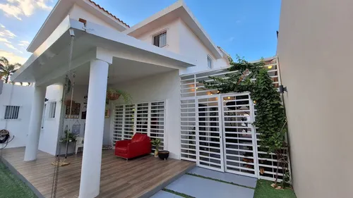 Casa Moderna En Trigal Sur