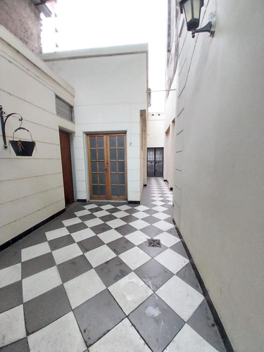 Casa En Venta En Buenos Aires Al 500