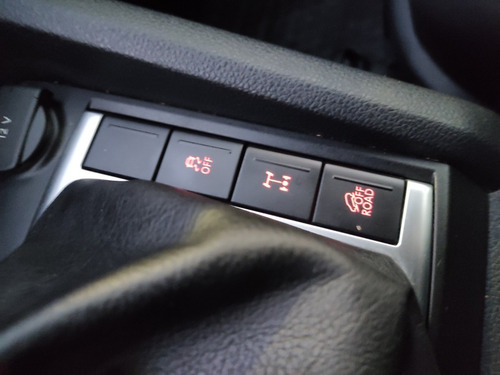 Imagen 14 de 19 de Volkswagen Amarok 2018 2.0 Cd Tdi 180cv Comfortline 4x4